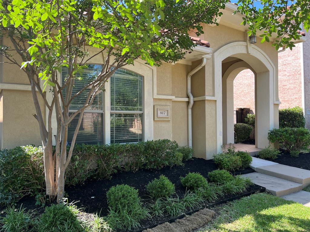 817 La Cima Irving, TX 75039 - Photo 33 of 40 Lawn maintenance Included