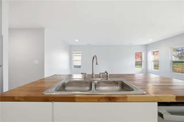 $225,000 | 10721 East 46th Terrace, Kansas City, MO 64133