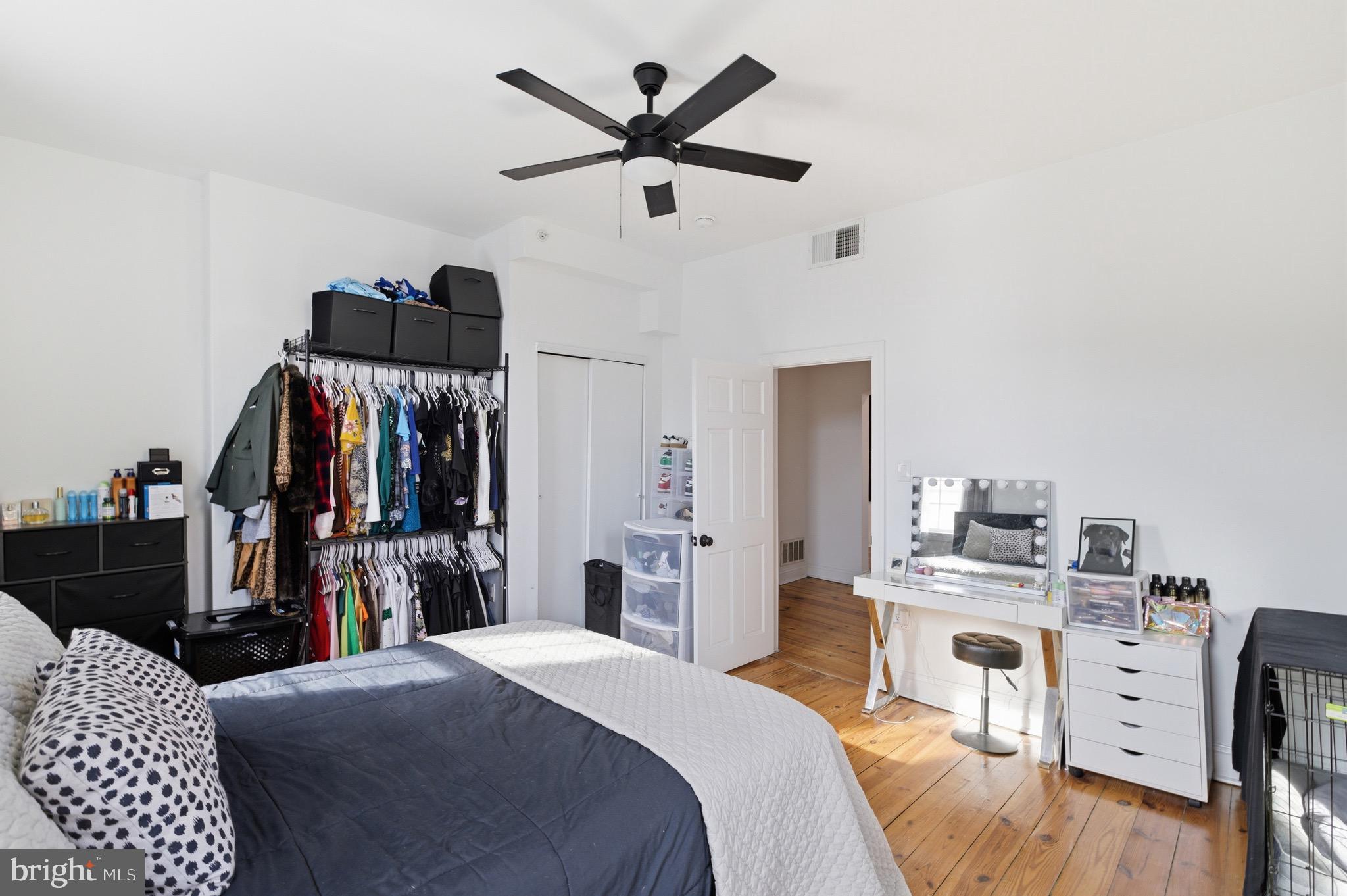 700 South 2nd Street, Unit B1 Philadelphia, PA 19147 - Photo 13 of 18 a bed room with a bed and a television