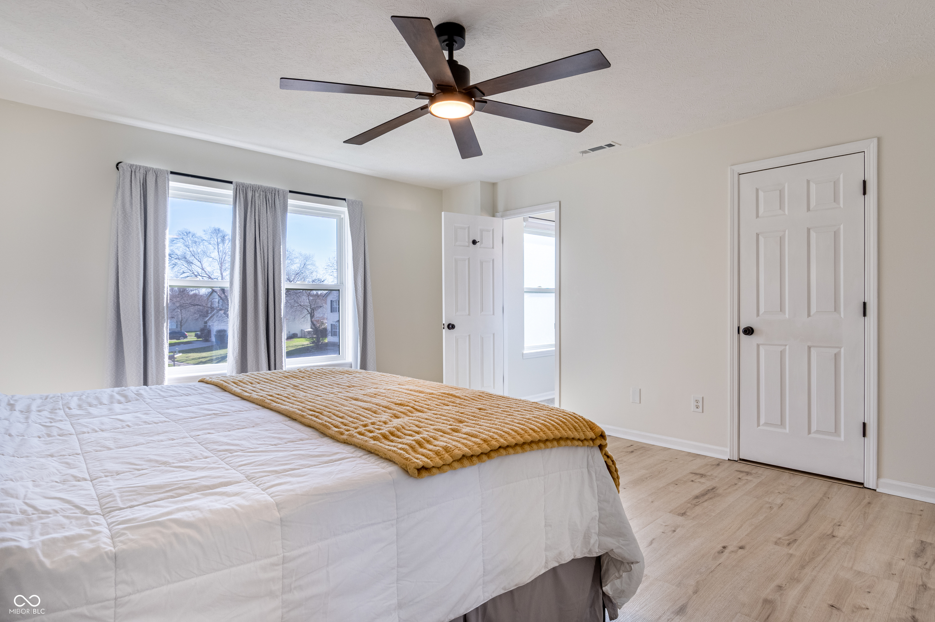 13992 Wakefield Place Fishers, IN 46038 - Photo 26 of 46