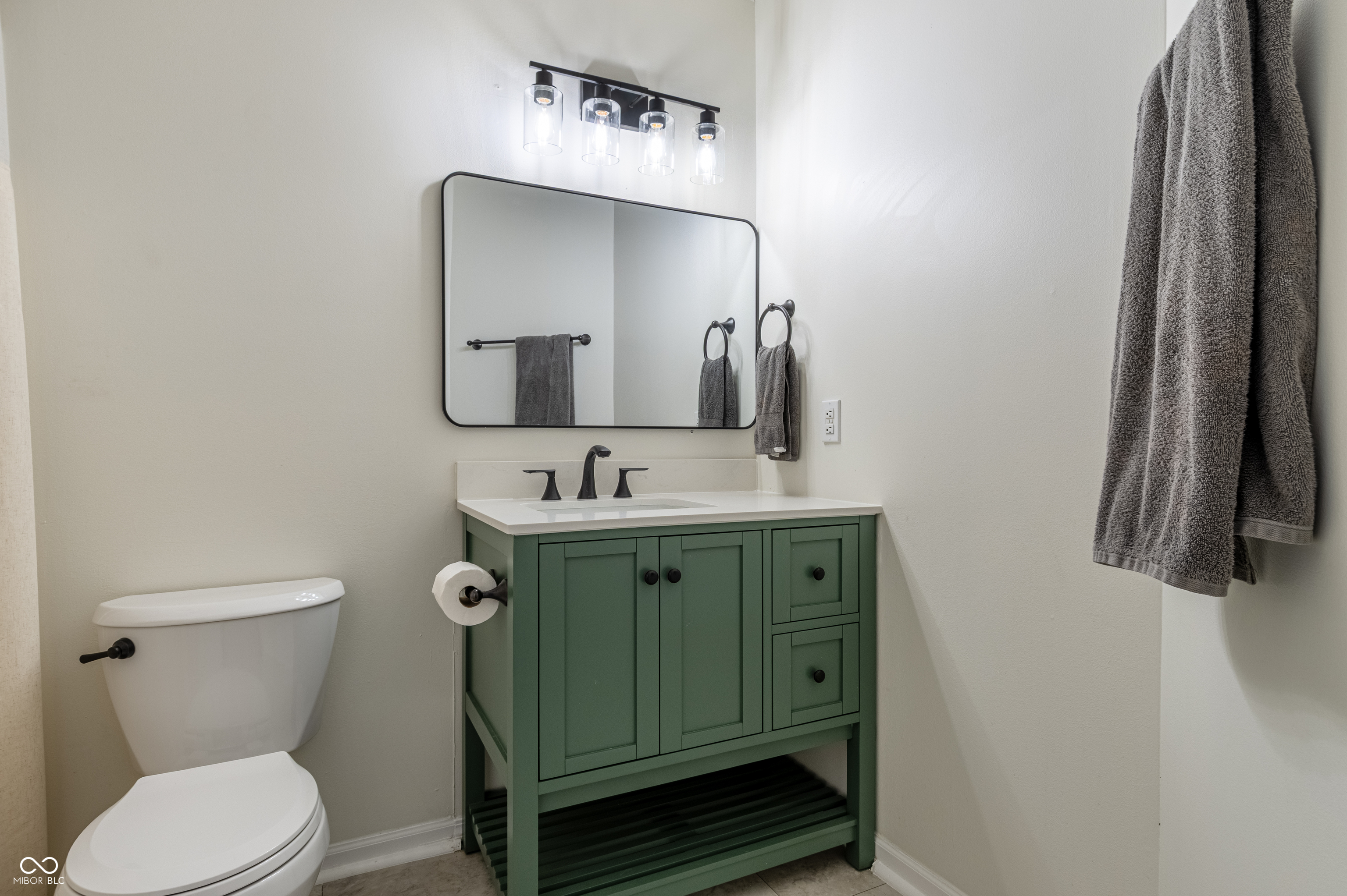 13992 Wakefield Place Fishers, IN 46038 - Photo 34 of 46