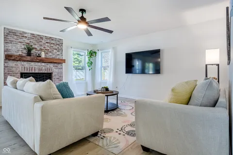 $370,000 | 13992 Wakefield Place, Fishers, IN 46038