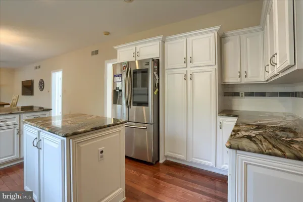 $689,990 | 1014 South Waterford Way, Mechanicsburg, PA 17050