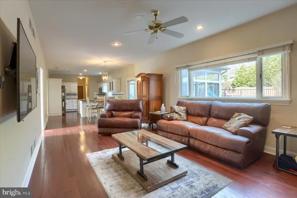 $689,990 | 1014 South Waterford Way, Mechanicsburg, PA 17050