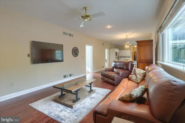 $689,990 | 1014 South Waterford Way, Mechanicsburg, PA 17050