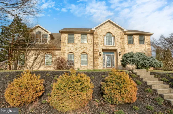 $689,990 | 1014 South Waterford Way, Mechanicsburg, PA 17050