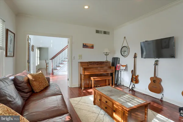 $689,990 | 1014 South Waterford Way, Mechanicsburg, PA 17050