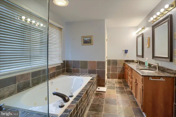 $689,990 | 1014 South Waterford Way, Mechanicsburg, PA 17050