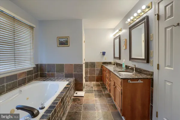 $689,990 | 1014 South Waterford Way, Mechanicsburg, PA 17050