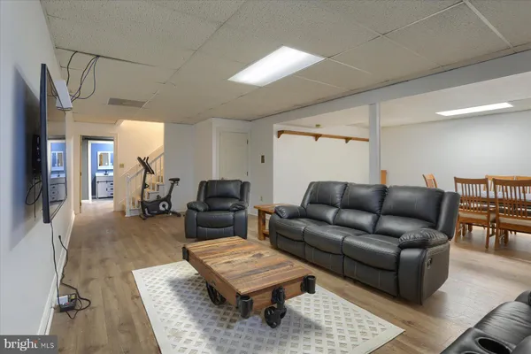 $689,990 | 1014 South Waterford Way, Mechanicsburg, PA 17050