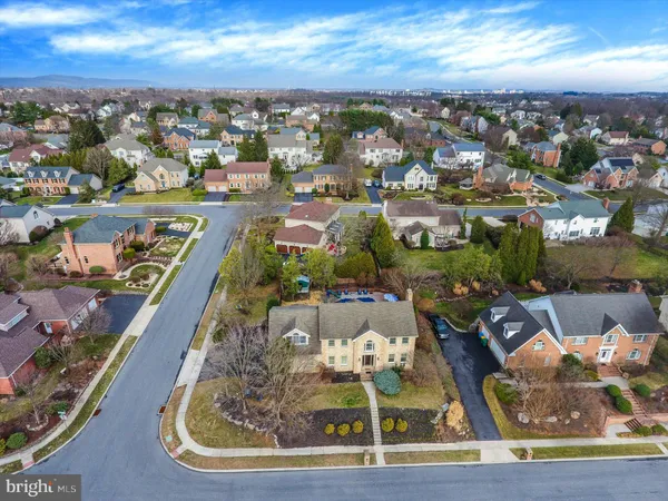 $689,990 | 1014 South Waterford Way, Mechanicsburg, PA 17050