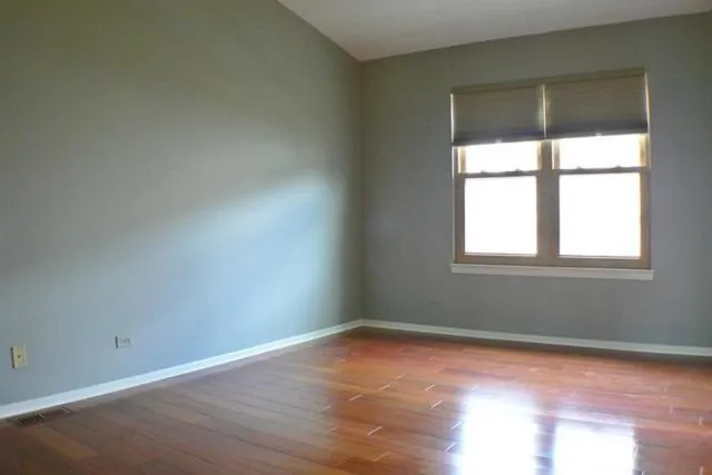 $2,800 | 40 Sarahs Grove Lane, Schaumburg, IL 60193