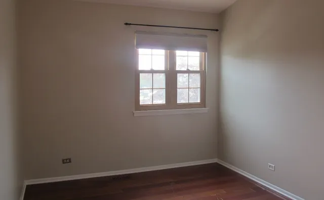 $2,800 | 40 Sarahs Grove Lane, Schaumburg, IL 60193