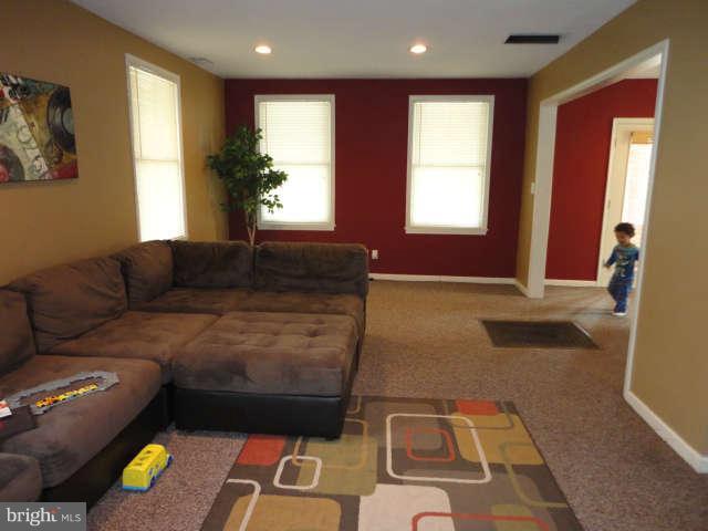 210 South Blue Ridge Avenue Culpeper, VA 22701 - Photo 2 of 25 Living Room