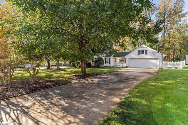 $360,000 | 101 Fox Run Circle, Greer, SC 29651