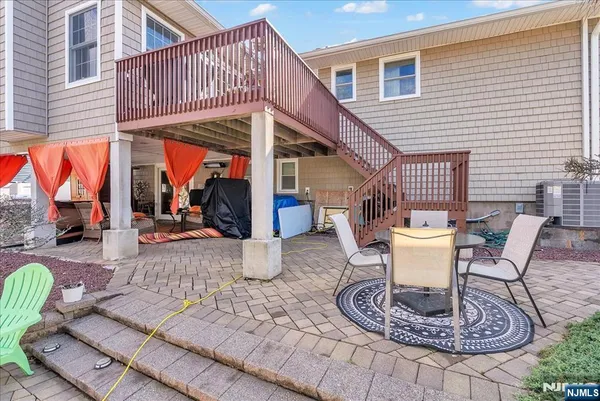 $730,000 | 49 Laguna Drive, Wayne, NJ 07470