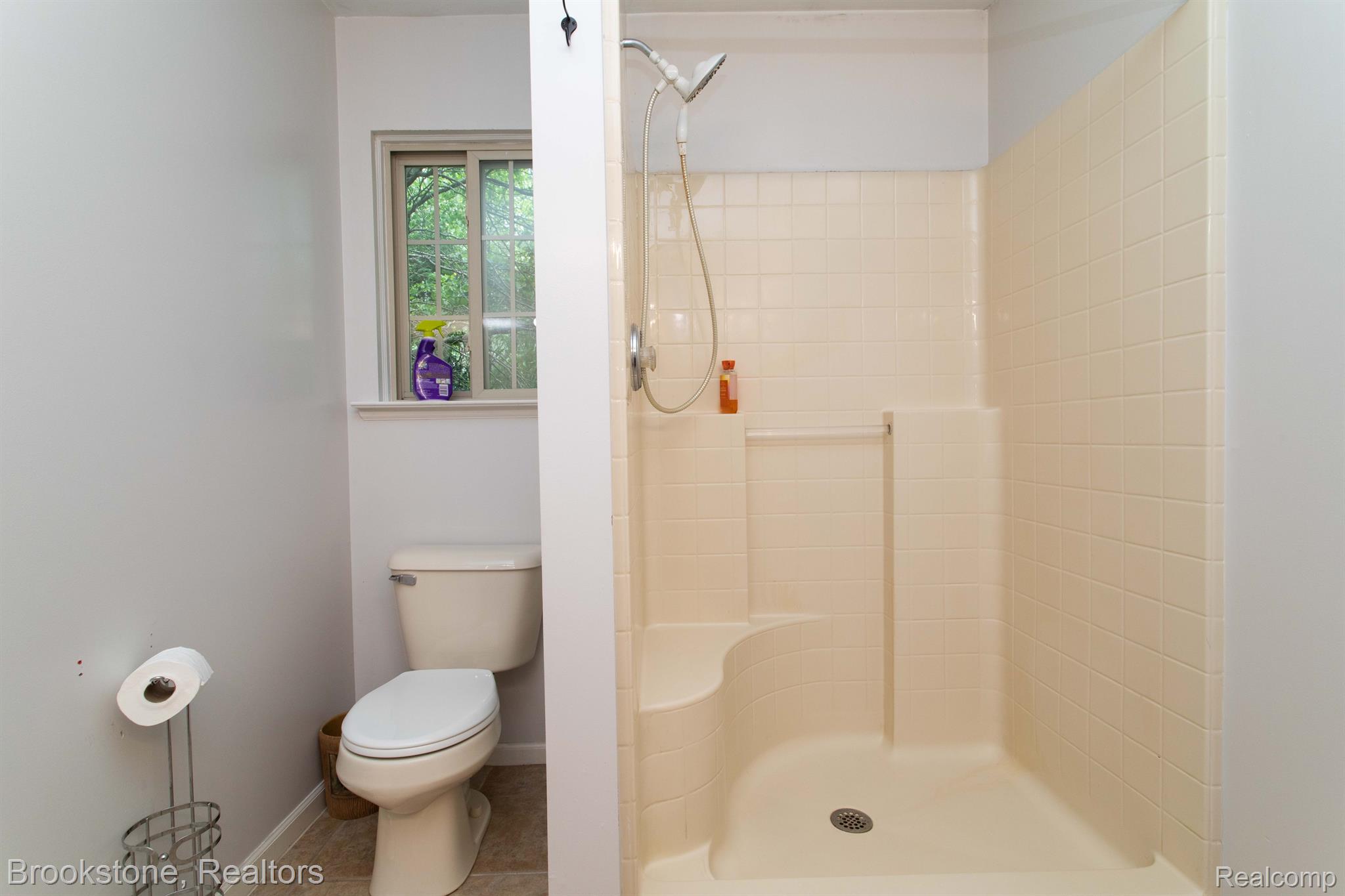 78534 Angling Road Richmond, MI 48062 - Photo 21 of 50 Gallery Image 21