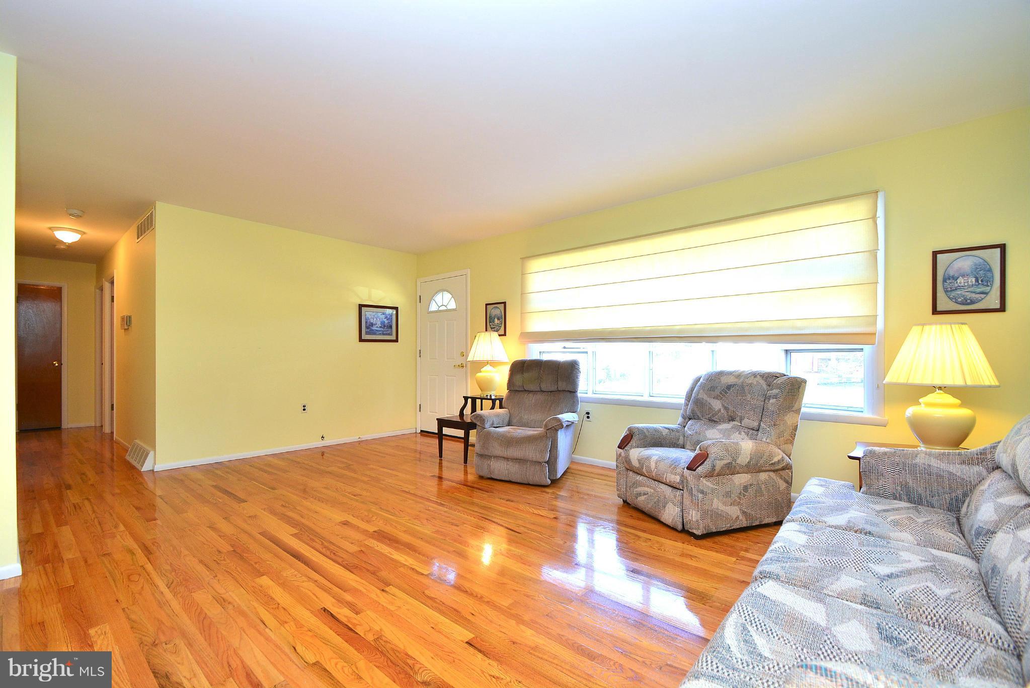1927 Harewood Road Edgewood, MD 21040 - Photo 8 of 30 Living Room