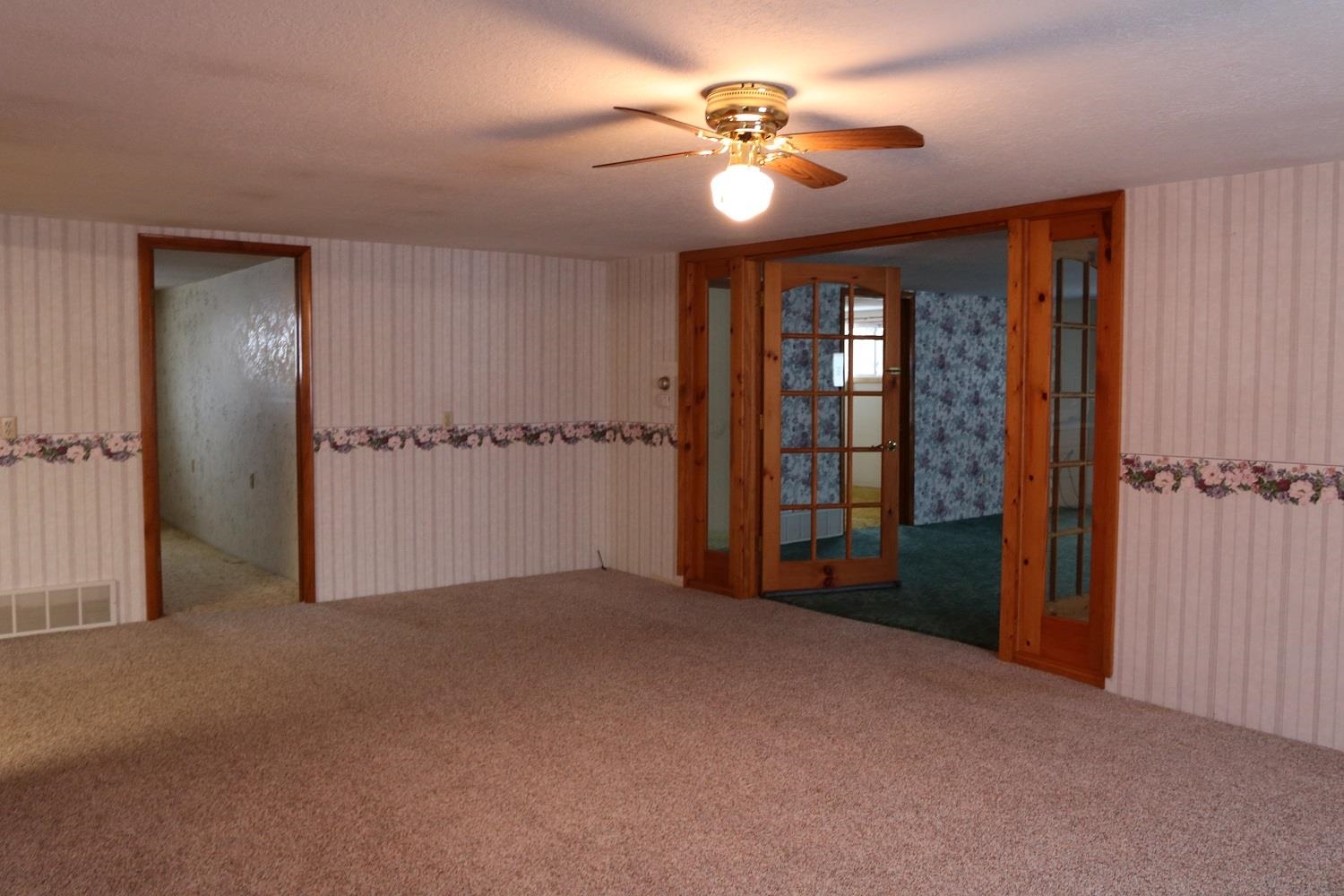 6712 North Pingree Road Elwell, MI 48832 - Photo 10 of 43 1896240-9.JPG