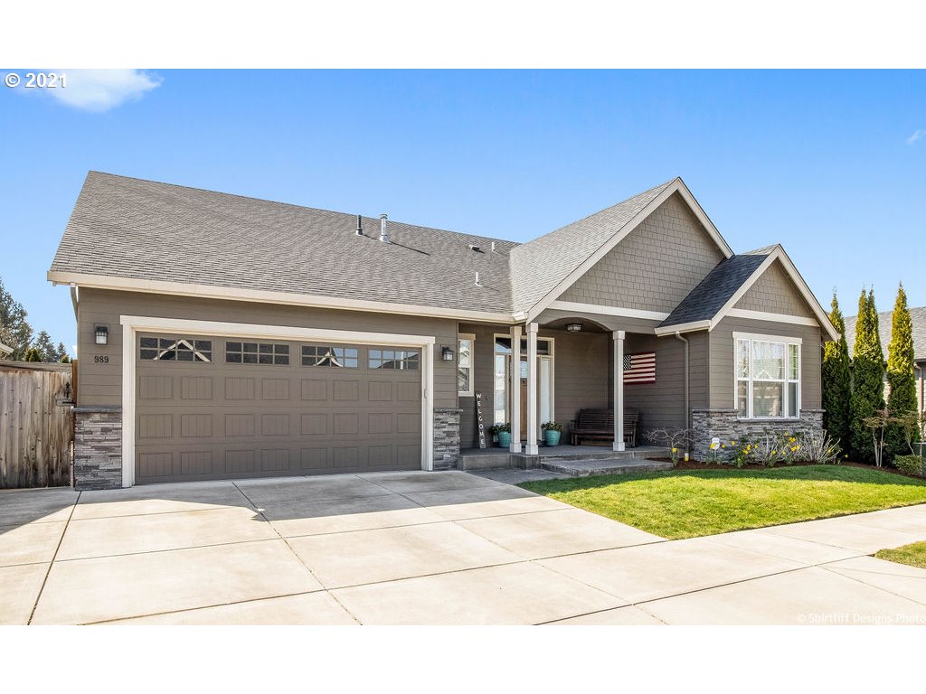 989 Riverstone Lane Springfield, OR 97477 - Photo 2 of 31 Gallery Image 2