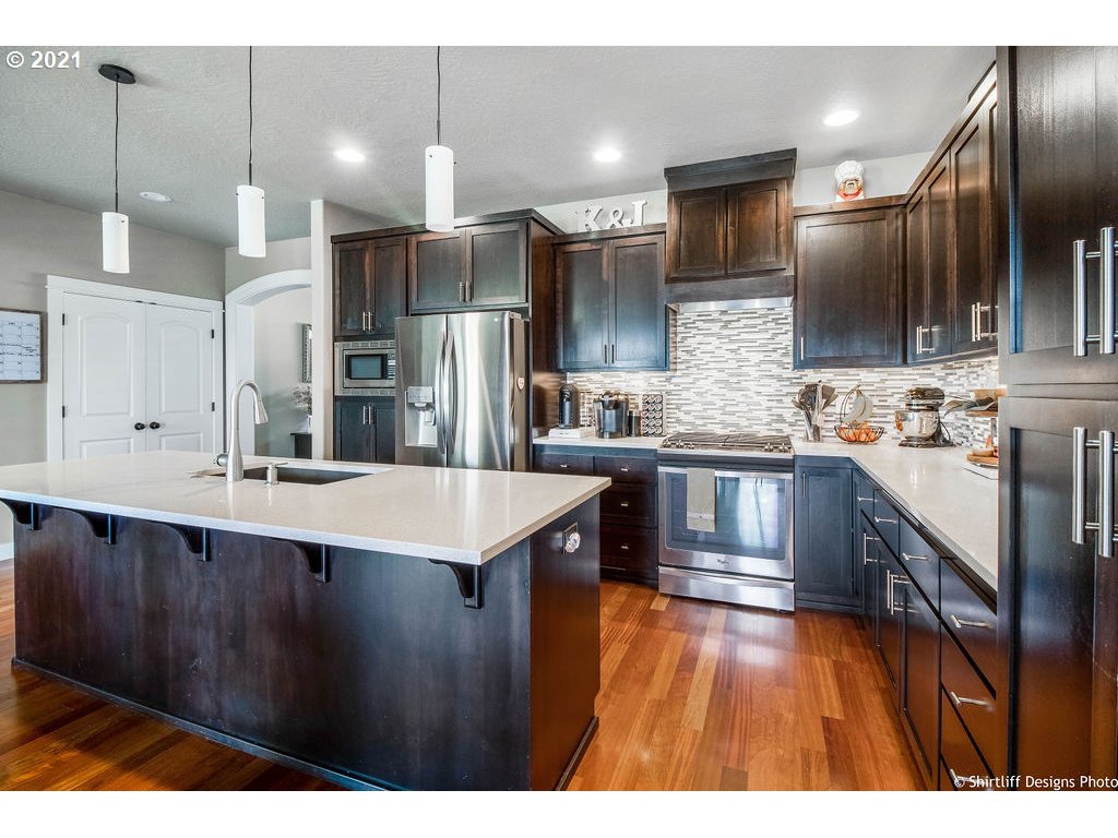 989 Riverstone Lane Springfield, OR 97477 - Photo 11 of 31 Gallery Image 11
