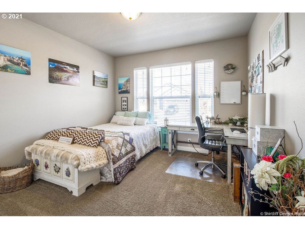 989 Riverstone Lane Springfield, OR 97477 - Photo 23 of 31 Gallery Image 23