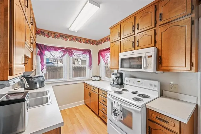 $159,000 | 706 South 3rd Street, Leavenworth, KS 66048