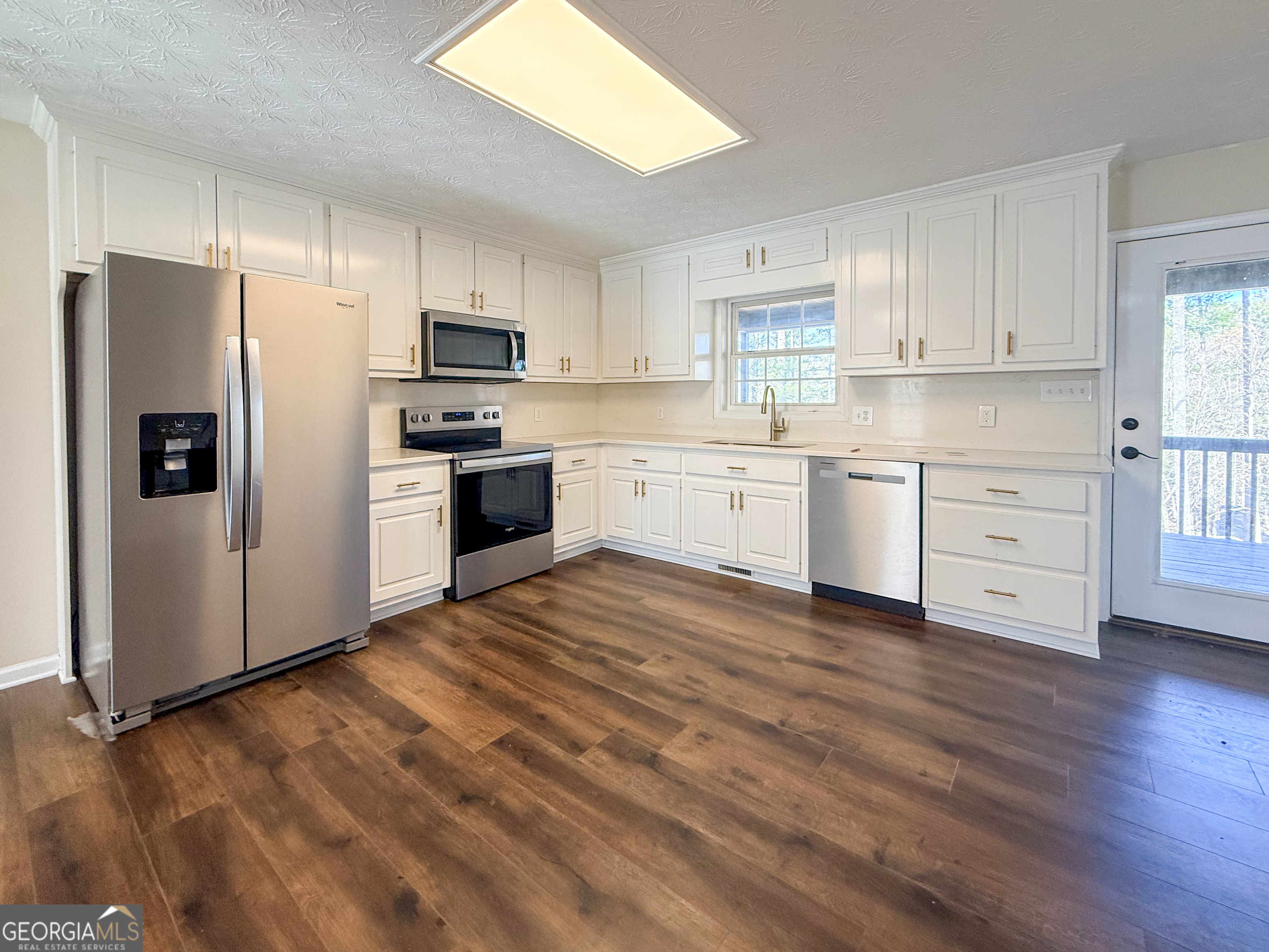499 Old Deer Path Way Cleveland, GA 30528 - Photo 7 of 37