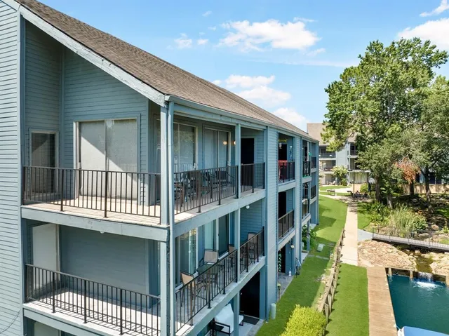 $434,900 | 12500 Melville Drive, Unit 211B, Montgomery, TX 77356
