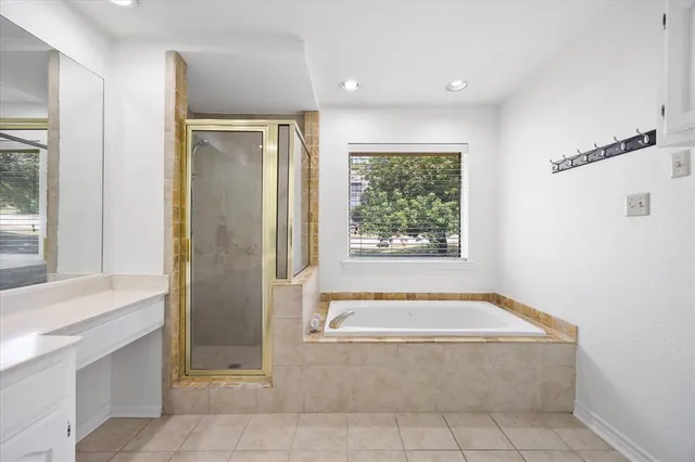 a view of an entryway of a house