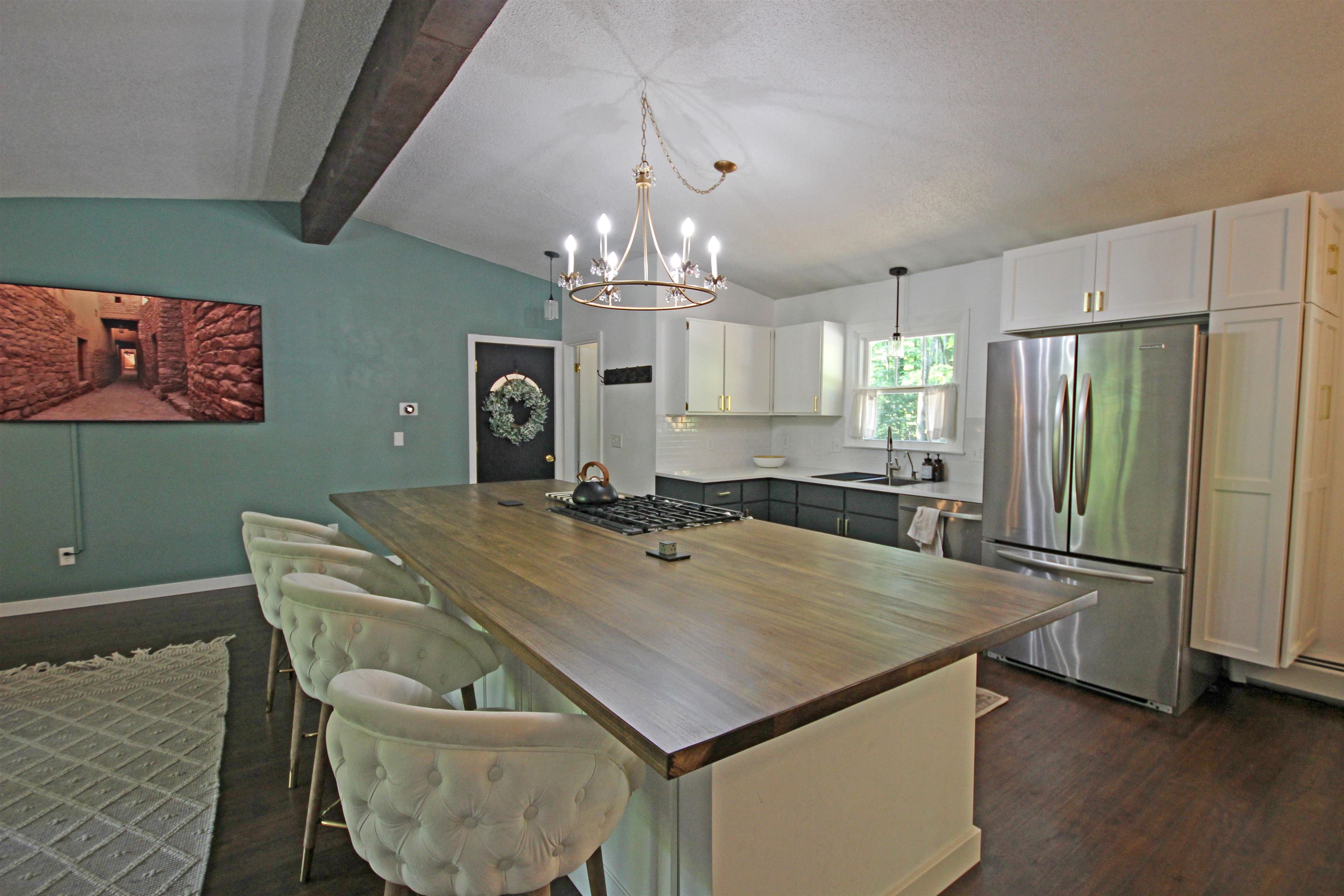 571 Bass Lake Road Traverse City, MI 49685 - Photo 36 of 89 1916256-35.JPG