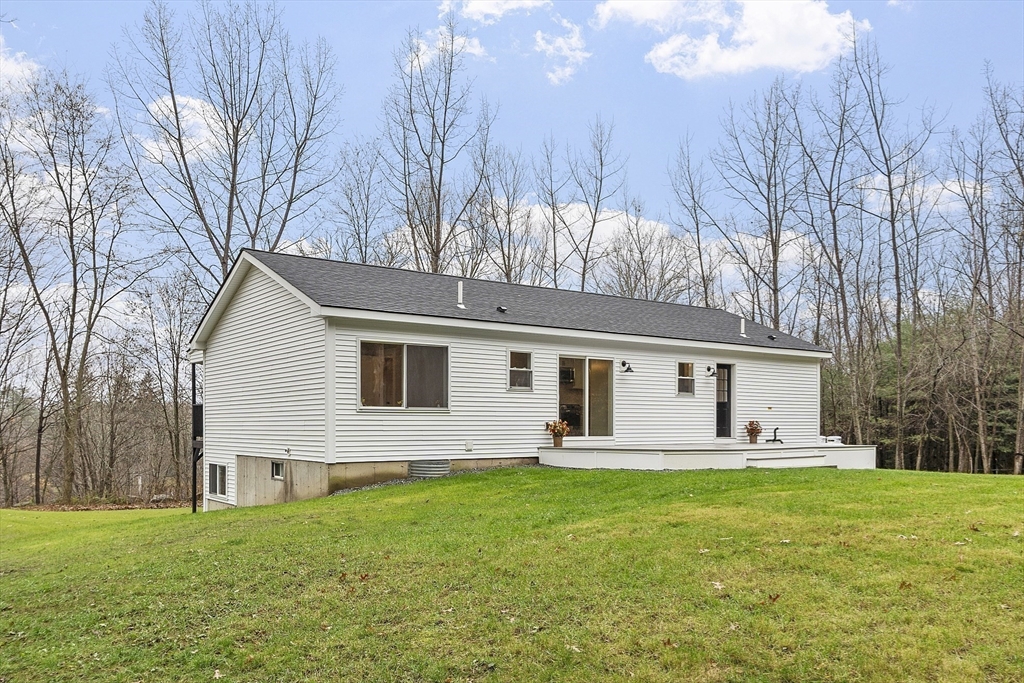 31 Sturbridge Road Brimfield, MA 01010 - Photo 4 of 42