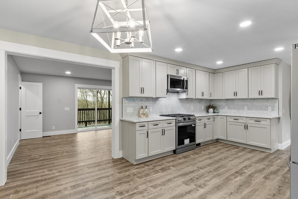 31 Sturbridge Road Brimfield, MA 01010 - Photo 5 of 42