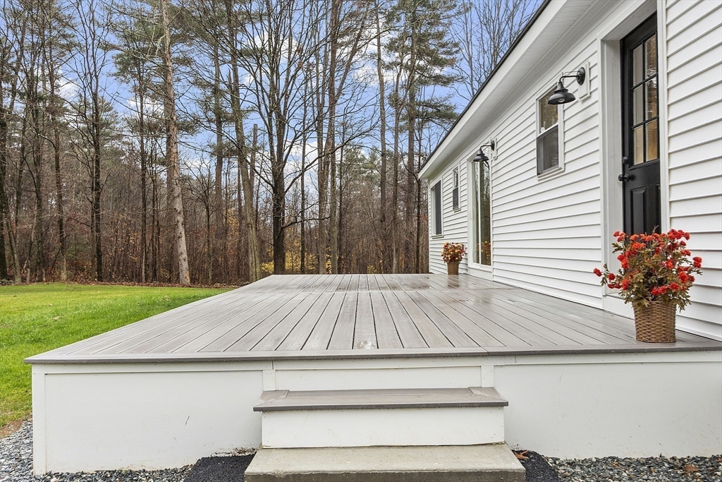 31 Sturbridge Road Brimfield, MA 01010 - Photo 9 of 42