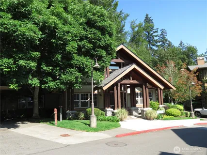 $850,000 | 1058 Cabin Creek Lane Southwest, Issaquah, WA 98027