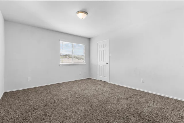 $2,600 | 309 Paddock Lane, Killeen, TX 76542