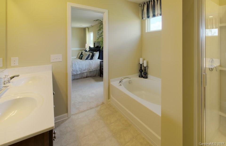 8724 Heartleaf Road Charlotte, NC 28227 - Photo 10 of 16 Gallery Image 10
