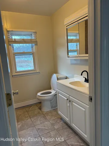 $2,500 | 1982-1984 State Route 32 South, Modena, NY 12548