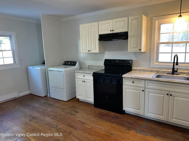 $2,500 | 1982-1984 State Route 32 South, Modena, NY 12548