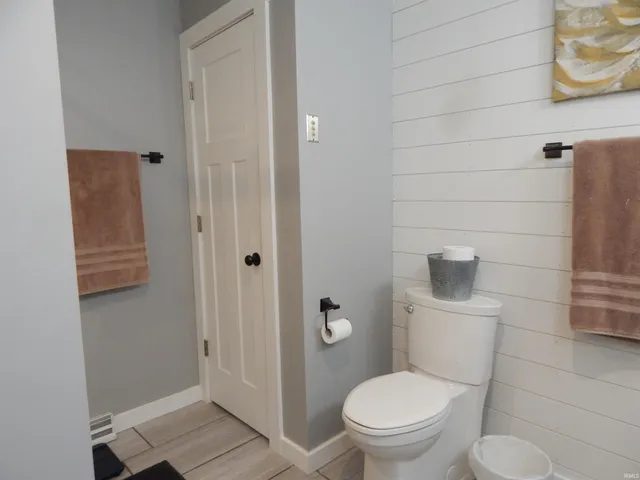 $355,000 | 500-9 Greentree Drive, Bedford, IN 47421