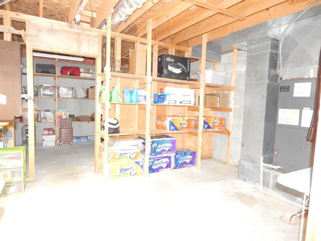 $355,000 | 500-9 Greentree Drive, Bedford, IN 47421