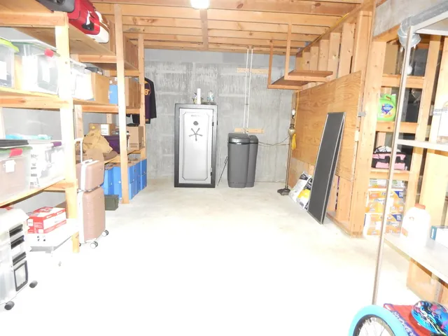 $355,000 | 500-9 Greentree Drive, Bedford, IN 47421