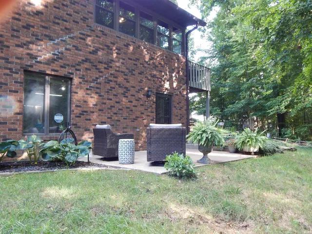 $355,000 | 500-9 Greentree Drive, Bedford, IN 47421