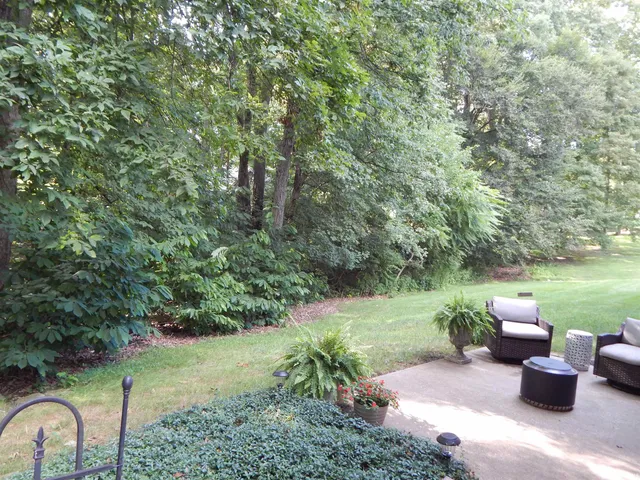 $355,000 | 500-9 Greentree Drive, Bedford, IN 47421