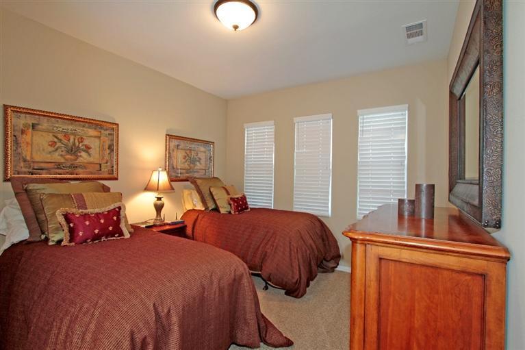 3 Via Santa Elena Rancho Mirage, CA 92270 - Photo 28 of 33 a bedroom with two beds and a dresser