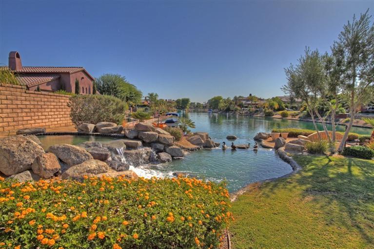 3 Via Santa Elena Rancho Mirage, CA 92270 - Photo 30 of 33 a view of a water with a terrace