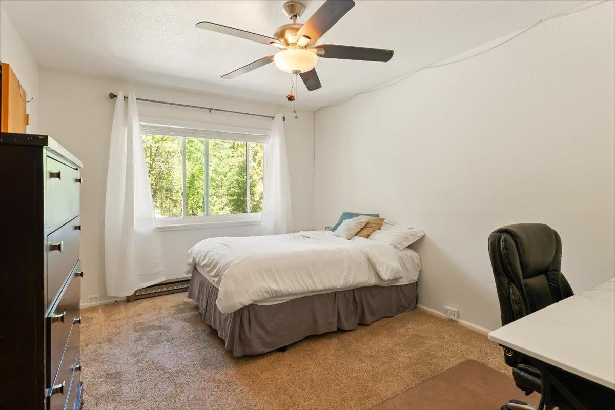 2209 Davis Place Road Mount Shasta, CA 96067 - Photo 16 of 29 Gallery Image 16