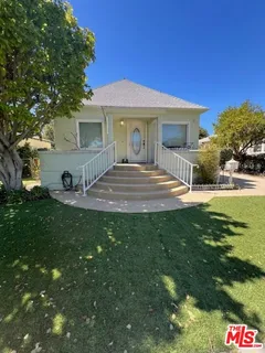 $2,000,000 | 445 South Main Street, Burbank, CA 91506