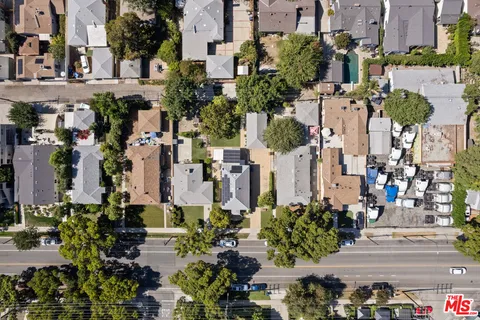 $2,000,000 | 445 South Main Street, Burbank, CA 91506