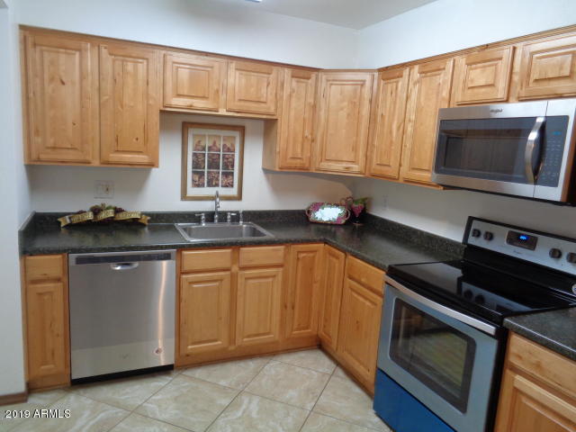 2725 South Rural Road, Unit 19 Tempe, AZ 85282 - Photo 1 of 8 Kitchen